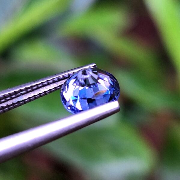 Natural Blue Sapphire | 1.23 Carats | Ceylon | Certified unheated - Image 6