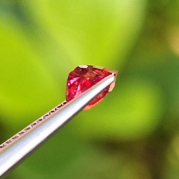 Natural Burma Vivid Pink Spinel - 0.47 ct certified loose Gemstone - Image 4