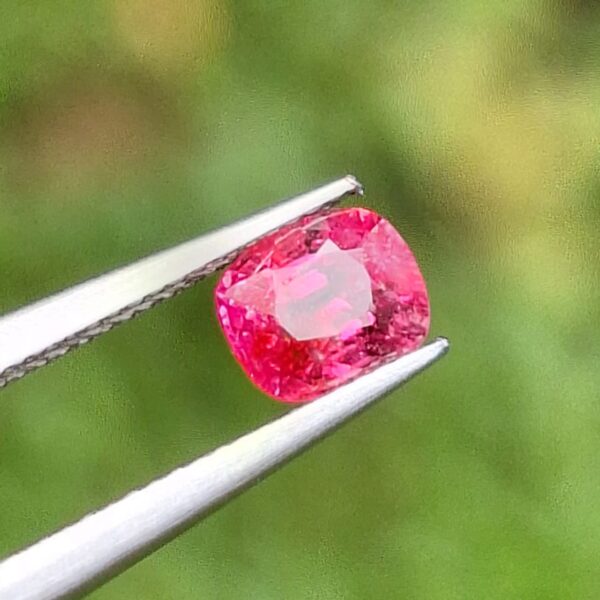 Natural Burma Vivid Pink Spinel - 0.47 ct certified loose Gemstone - Image 3