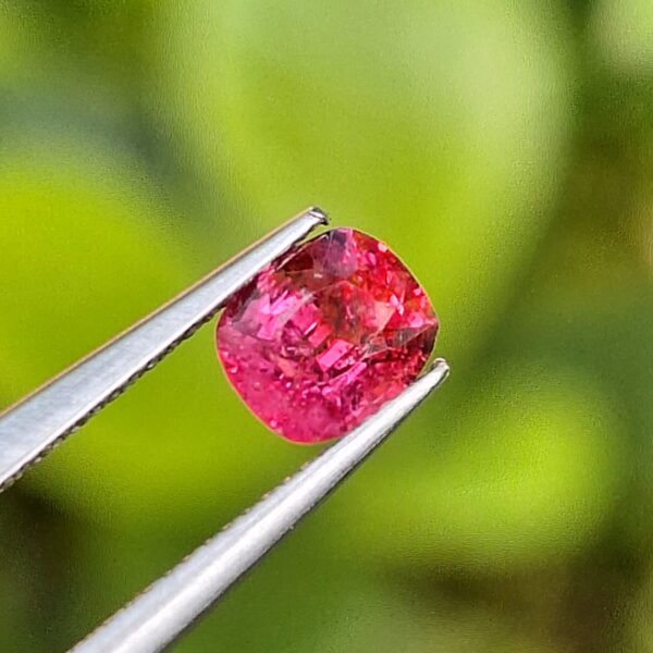 Natural Burma Vivid Pink Spinel - 0.47 ct certified loose Gemstone - Image 2