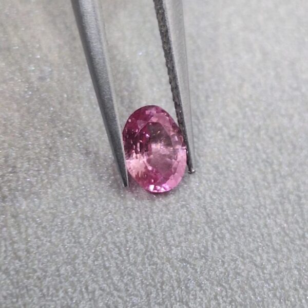 Natural Pink Sapphire - 0.49ct Certified Cut Shape Ovel Gem - Image 2