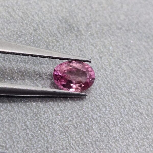 Natural Pink Sapphire - 0.49ct Certified Cut Shape Ovel Gem