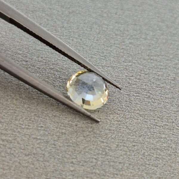 Natural Yellow - Blue Sapphire - 1.87 Carats | Ceylon| Untreated - Image 7