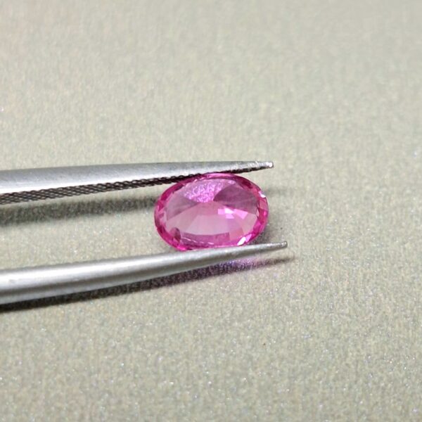 Natural Vivid Pink Sapphire - 1.21 Carats | Ceylon | Untreated - Image 3