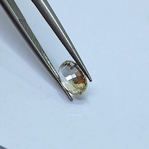 Natural Yellow  Sapphire - 1.44 Carats | Certified Untreated - Image 3