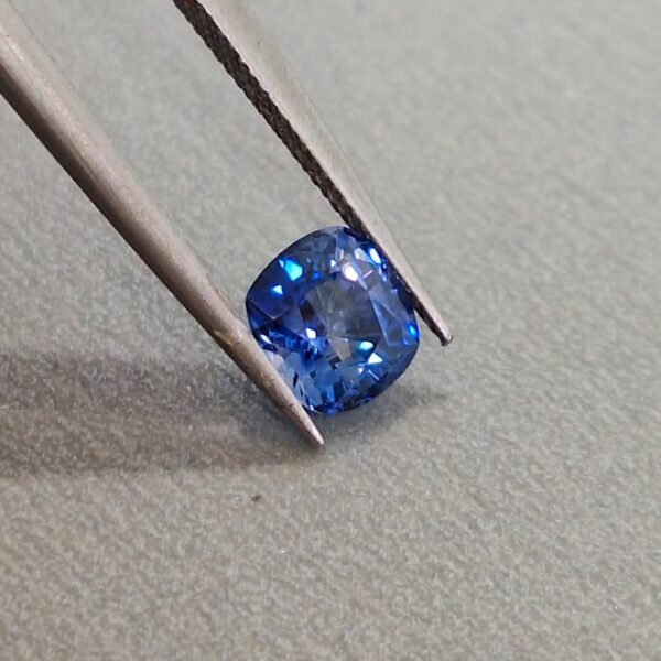 Cornflower Blue Sapphire- Natural untreated | Cushion 1.14 cts. - Image 2