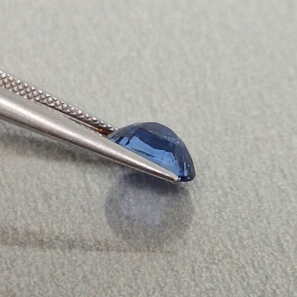 Cornflower Blue Sapphire- Natural untreated | Oval 1.05 cts. - Image 5