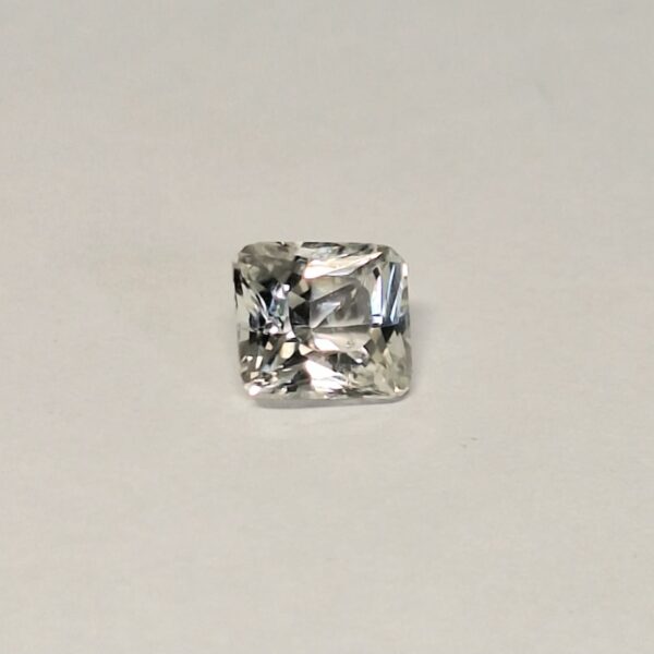 Natural White Sapphire - 1.73 Carats | Heated| SriLanka - Image 2