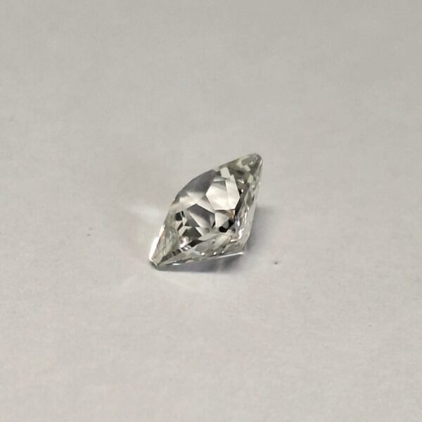 Natural White Sapphire - 1.73 Carats | Heated| SriLanka - Image 4