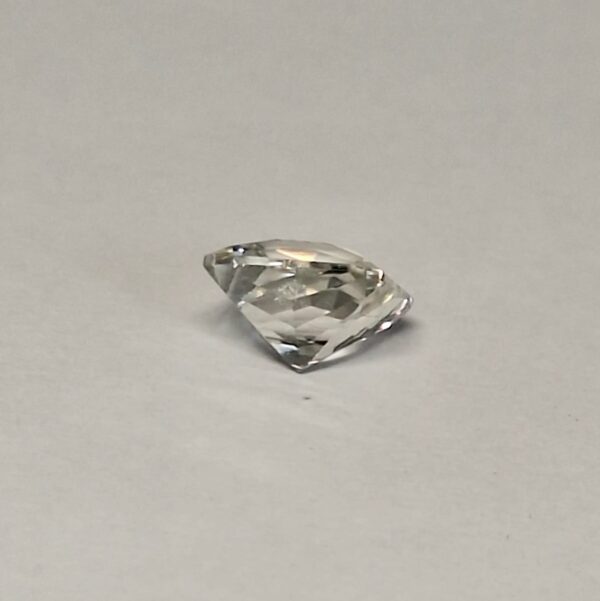 Natural White Sapphire - 1.73 Carats | Heated| SriLanka - Image 6