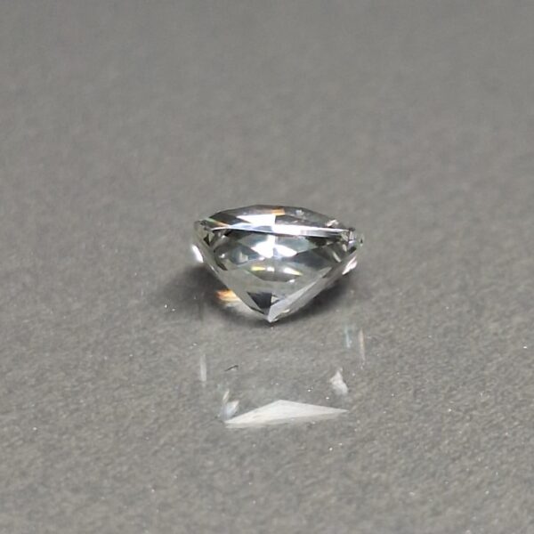 Natural White Sapphire - 1.73 Carats | Heated| SriLanka - Image 11