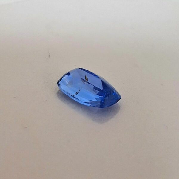 Cornflower Blue Sapphire- Natural untreated | Cushion 5.01 cts. - Image 4