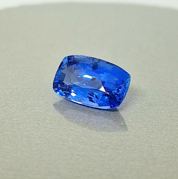 Cornflower Blue Sapphire- Natural untreated | Cushion 5.01 cts. - Image 6