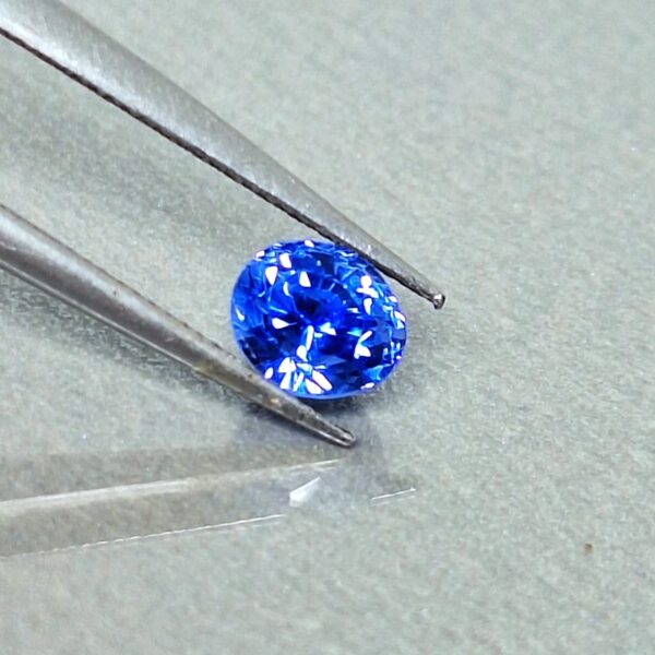 Cornflower Blue Sapphire- Natural untreated | Oval 1.00 cts. - Image 3