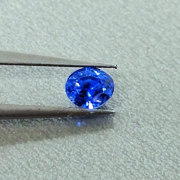 Cornflower Blue Sapphire- Natural untreated | Oval 1.00 cts. - Image 7