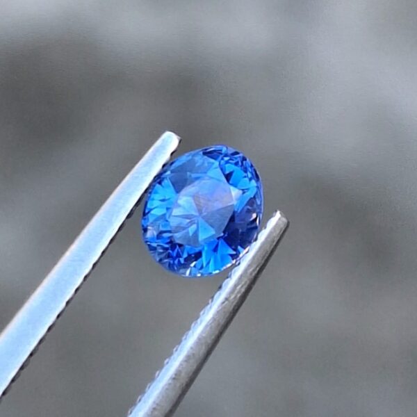 Cornflower Blue Sapphire- Natural untreated | Oval 1.00 cts. - Image 9